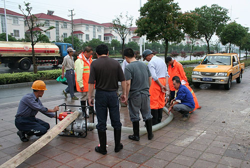 無錫環(huán)衛(wèi)所抽糞如何選擇抽糞車